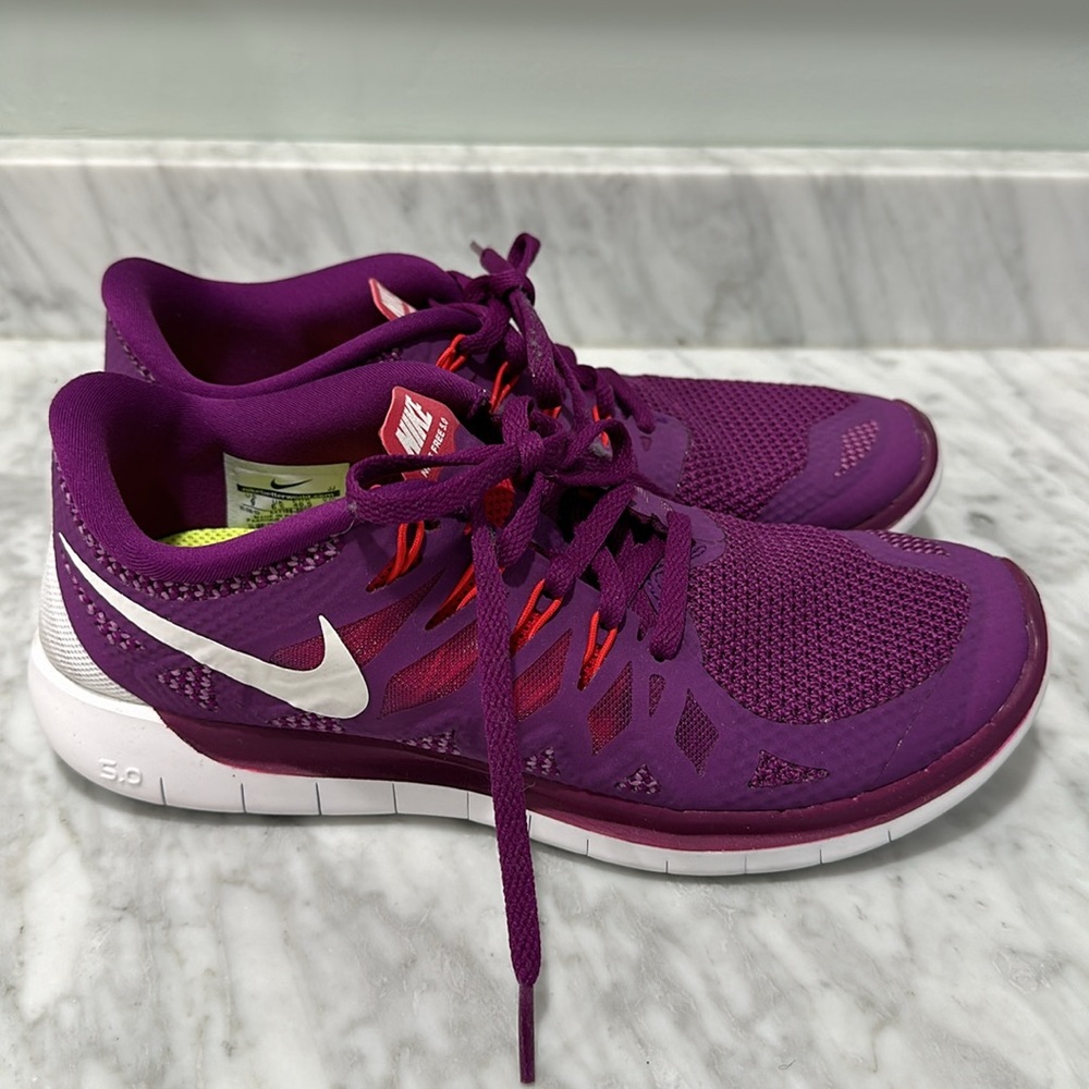 Brand new! Women’s Nike Sneakers